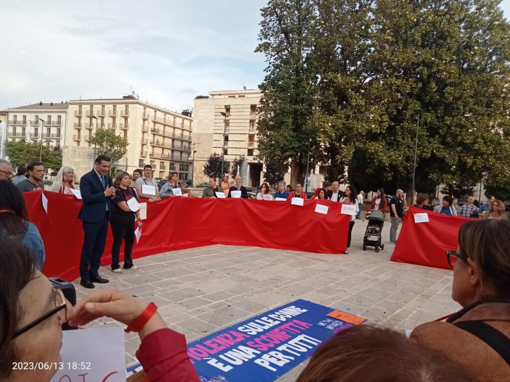 Sit in Piazza Libertà Festa 