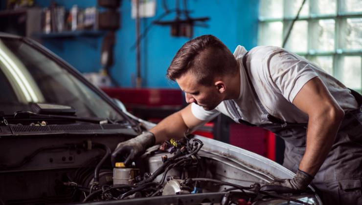 Controlla questo dettaglio della tua auto: impedirai un grave danno