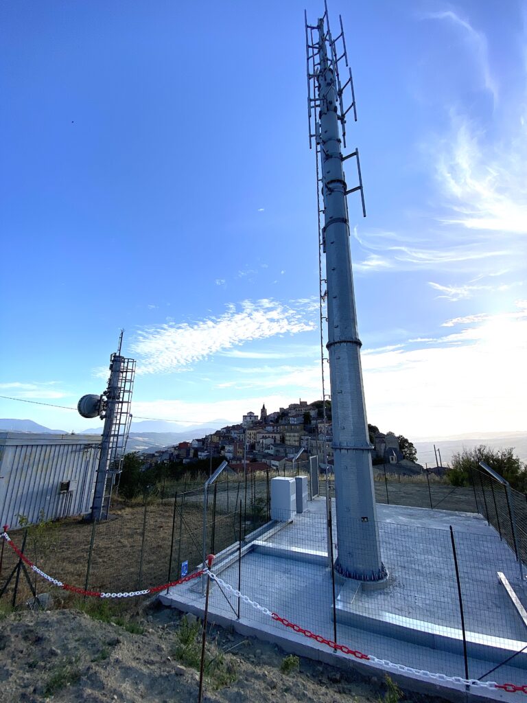 Cariano, installato un traliccio per antenne