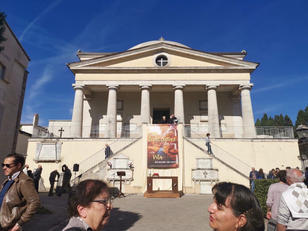 Celebrazioni 2 Novembre Giorno dei Morti al Cimitero di Avellino 2024